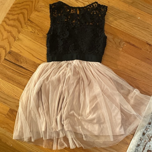 Forever 21 dress - Picture 4 of 5